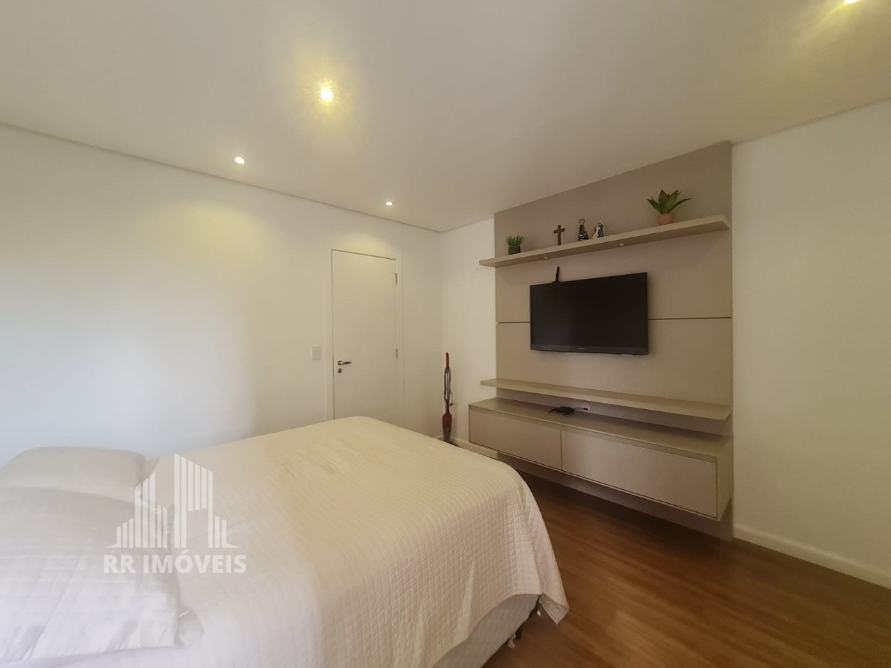 Apartamento à venda com 3 quartos, 110m² - Foto 17