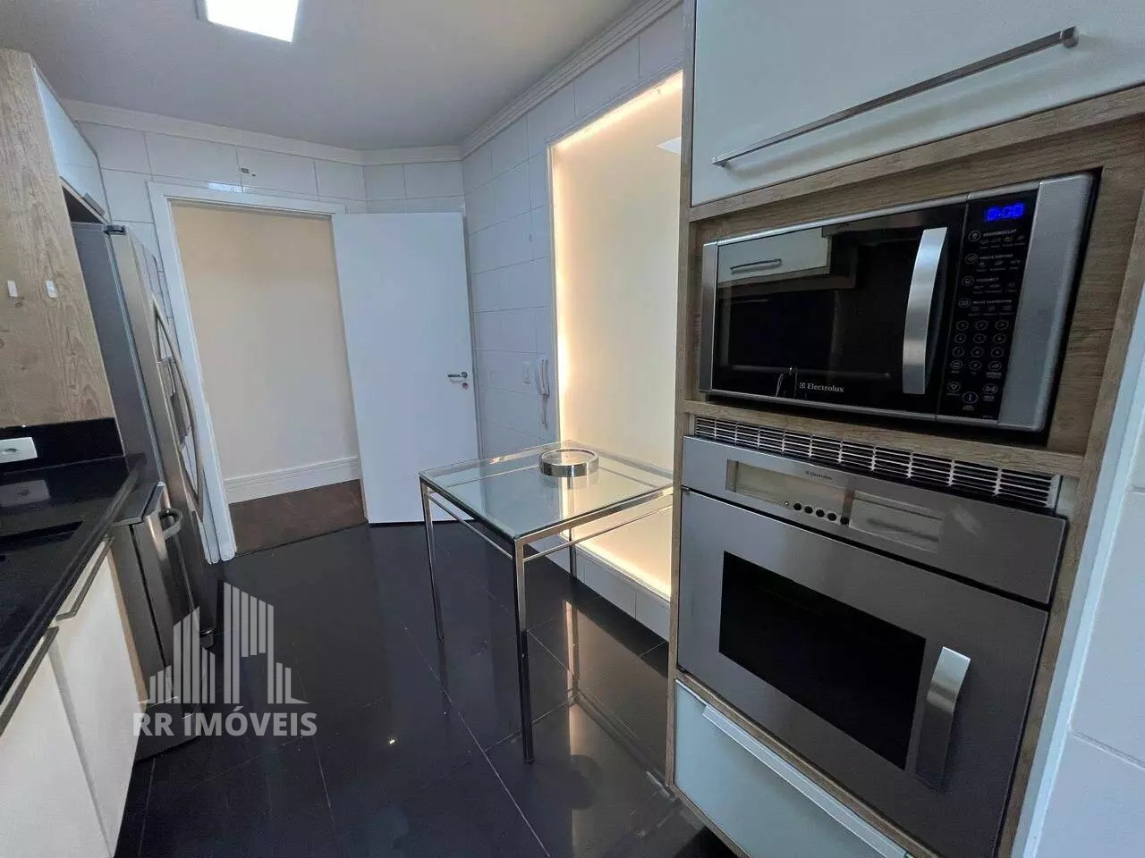 Apartamento à venda com 3 quartos, 122m² - Foto 15