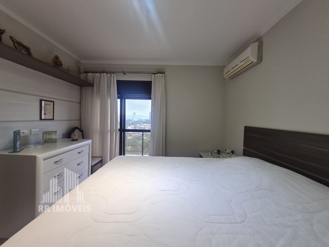 Apartamento à venda com 3 quartos, 130m² - Foto 21