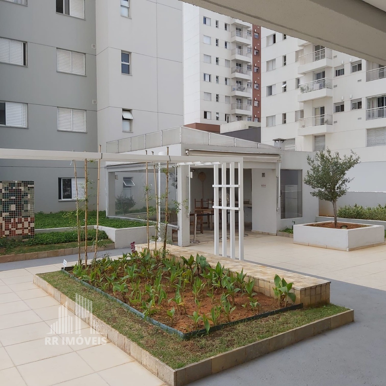 Apartamento à venda com 2 quartos, 57m² - Foto 31
