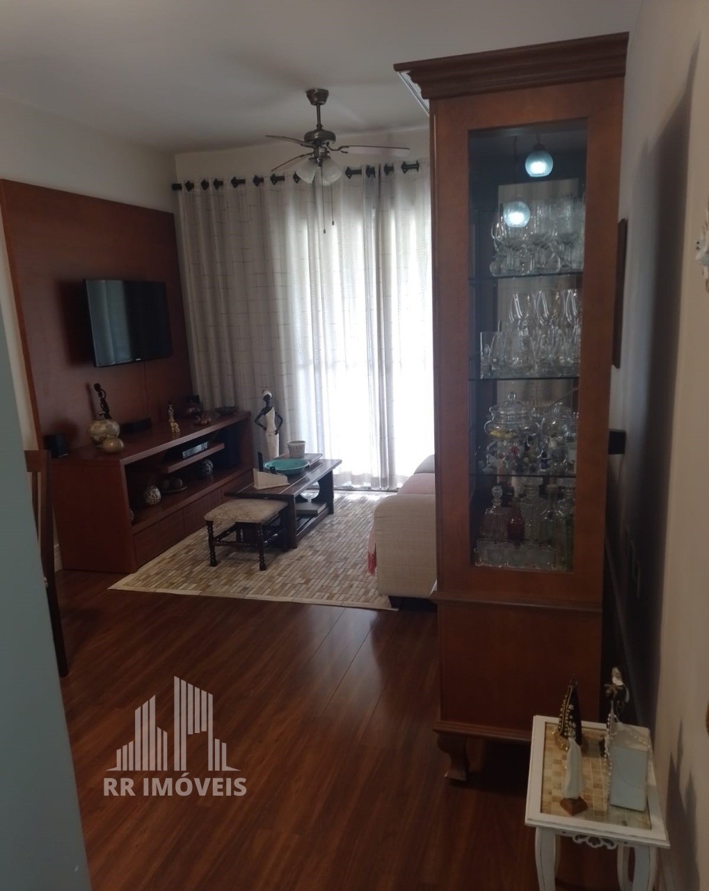 Apartamento à venda com 3 quartos, 85m² - Foto 3