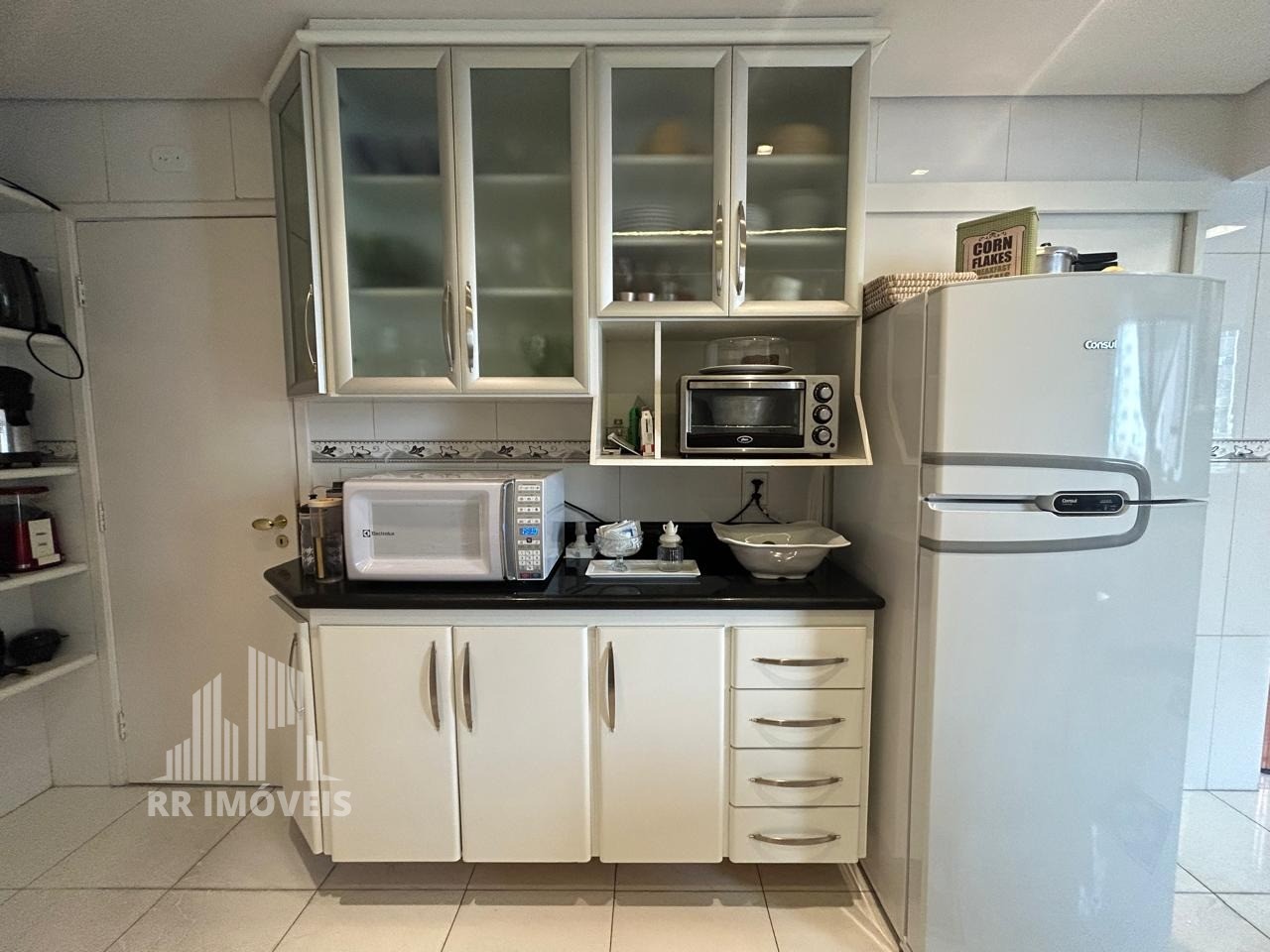 Apartamento à venda com 3 quartos, 130m² - Foto 11