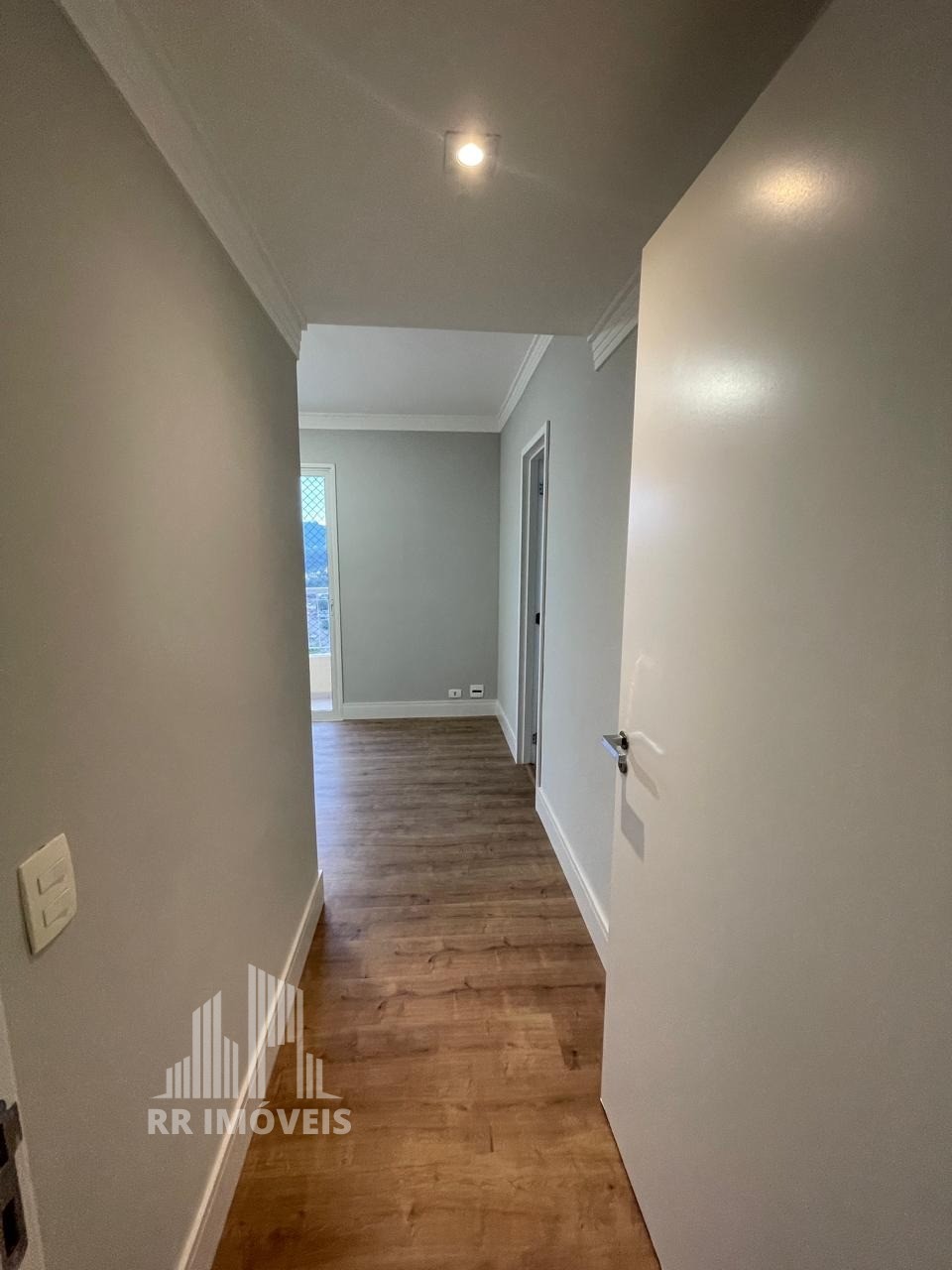 Apartamento à venda com 2 quartos, 66m² - Foto 13