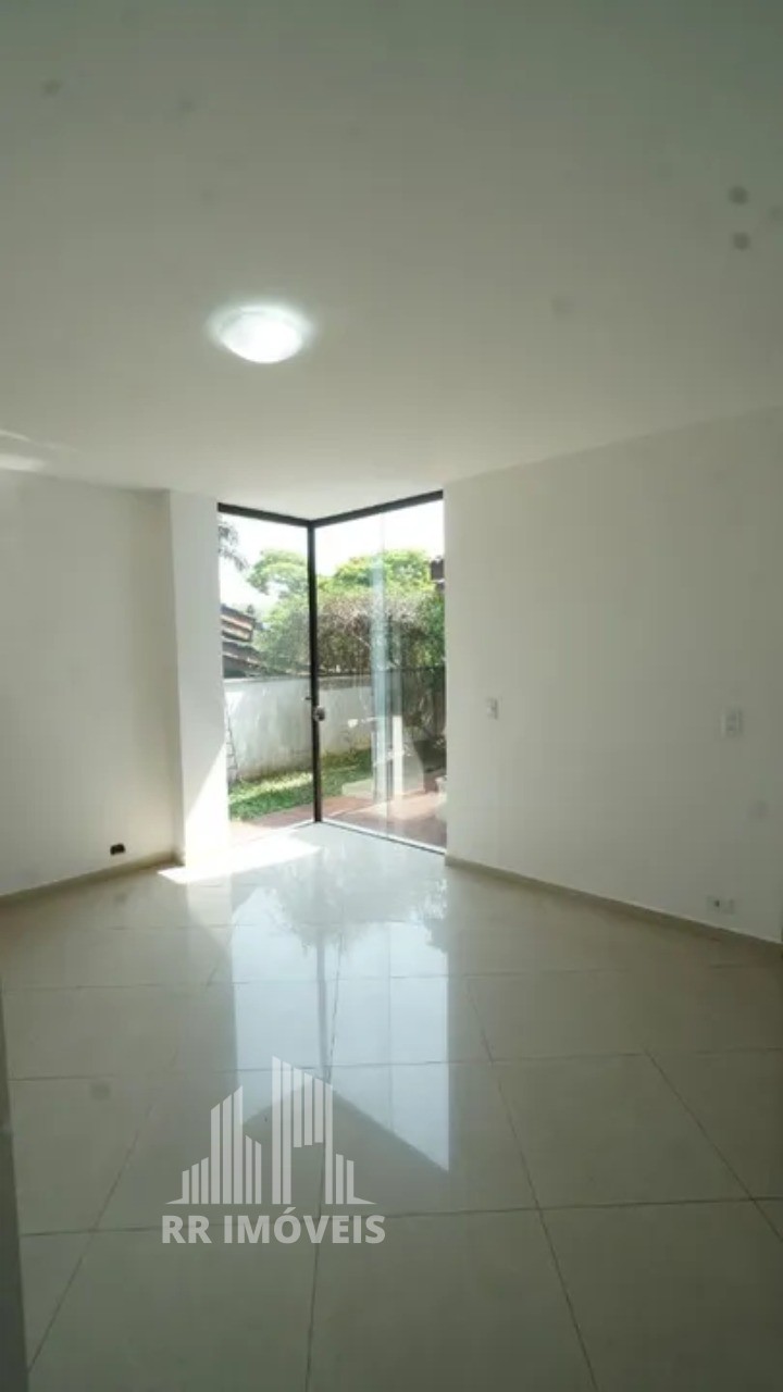 Casa à venda com 4 quartos, 320m² - Foto 7