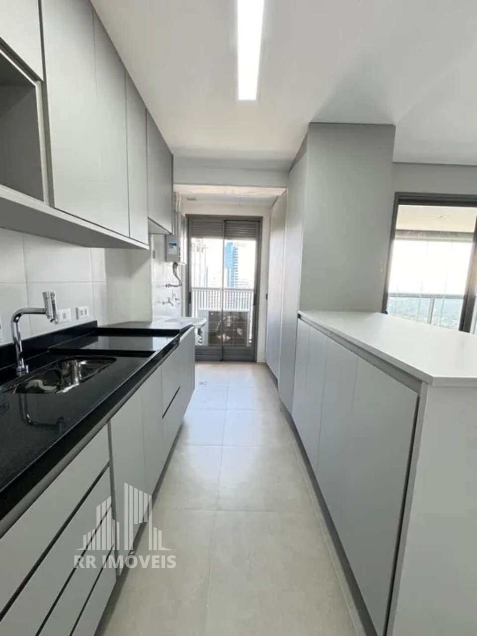 Apartamento à venda com 2 quartos, 95m² - Foto 10