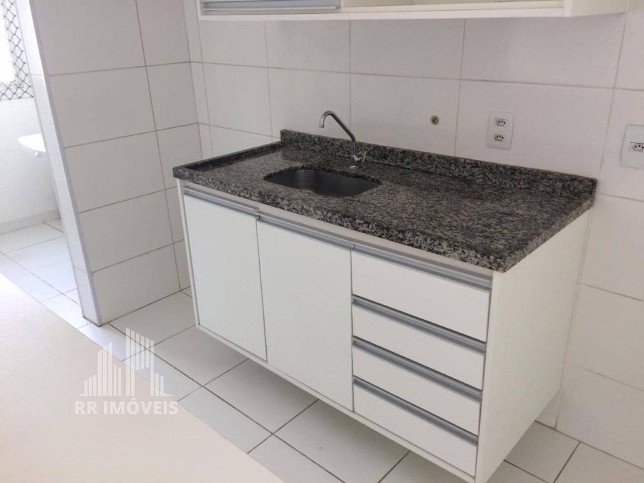 Apartamento para alugar com 2 quartos, 68m² - Foto 11