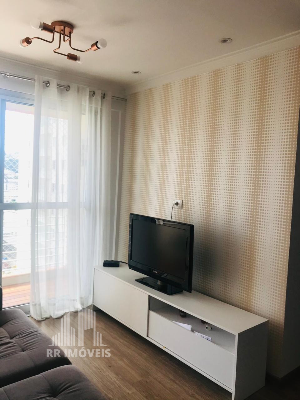 Apartamento à venda com 2 quartos, 61m² - Foto 1