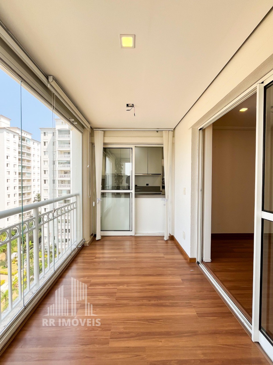 Apartamento à venda com 3 quartos, 110m² - Foto 6