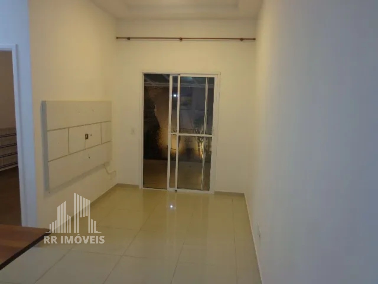 Apartamento à venda com 2 quartos, 82m² - Foto 1