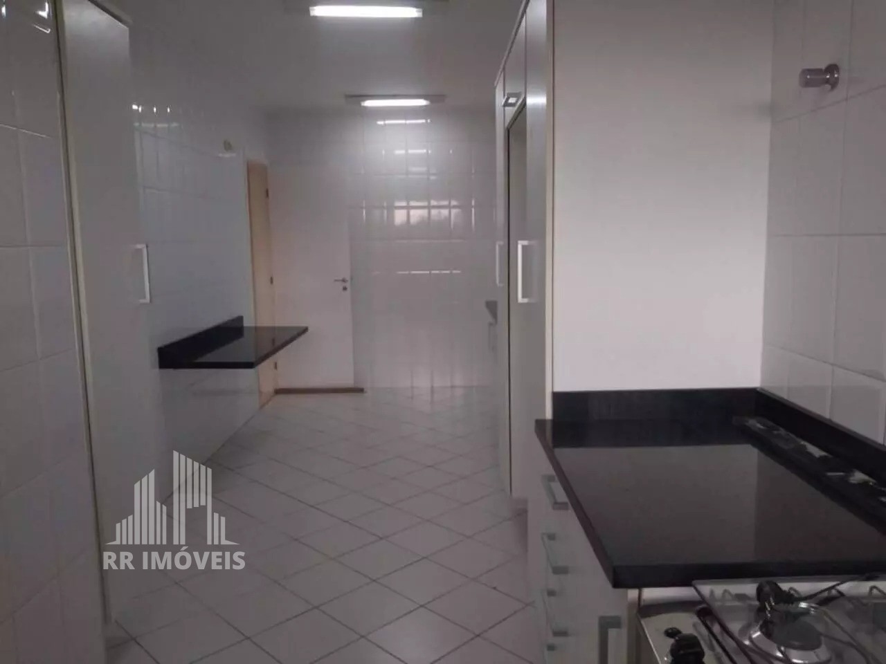 Apartamento à venda com 3 quartos, 170m² - Foto 6