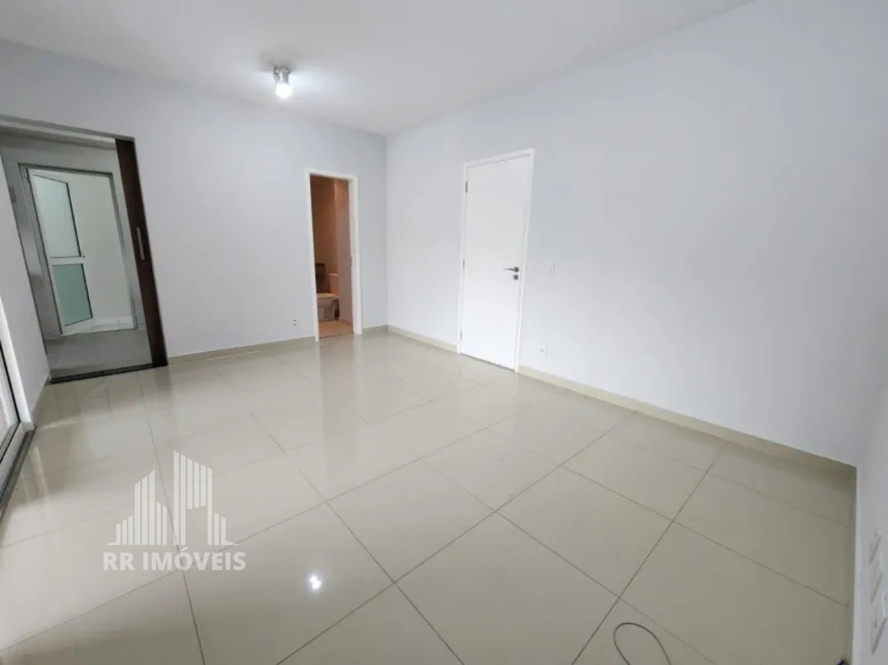 Apartamento à venda com 3 quartos, 107m² - Foto 4