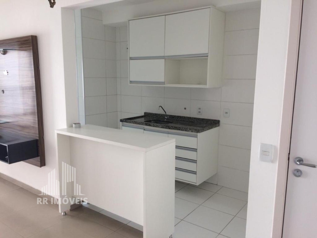 Apartamento para alugar com 2 quartos, 68m² - Foto 7