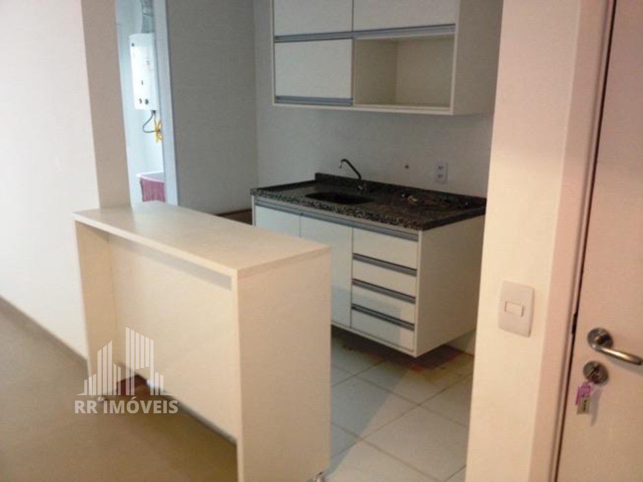 Apartamento para alugar com 2 quartos, 68m² - Foto 8