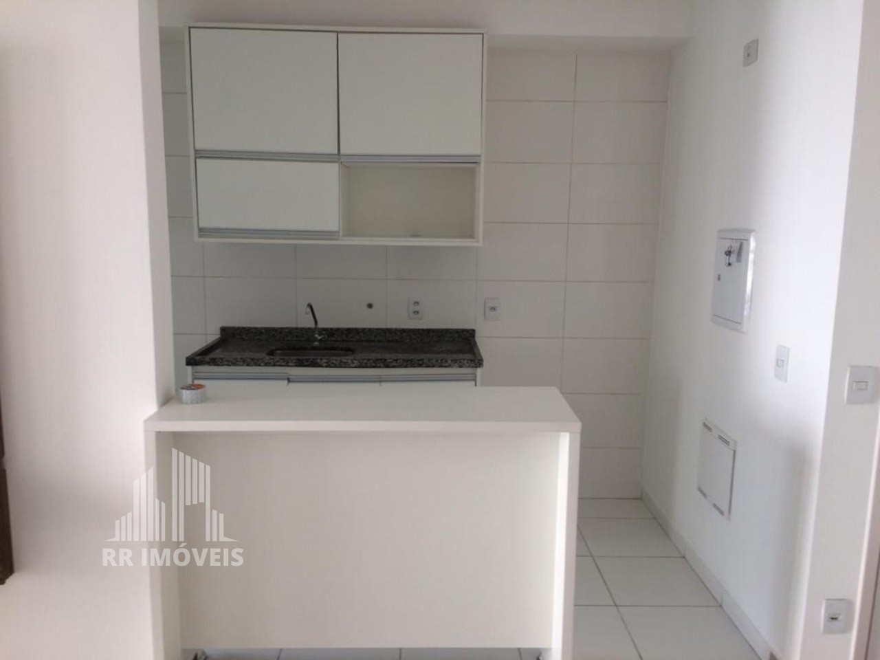 Apartamento para alugar com 2 quartos, 68m² - Foto 9