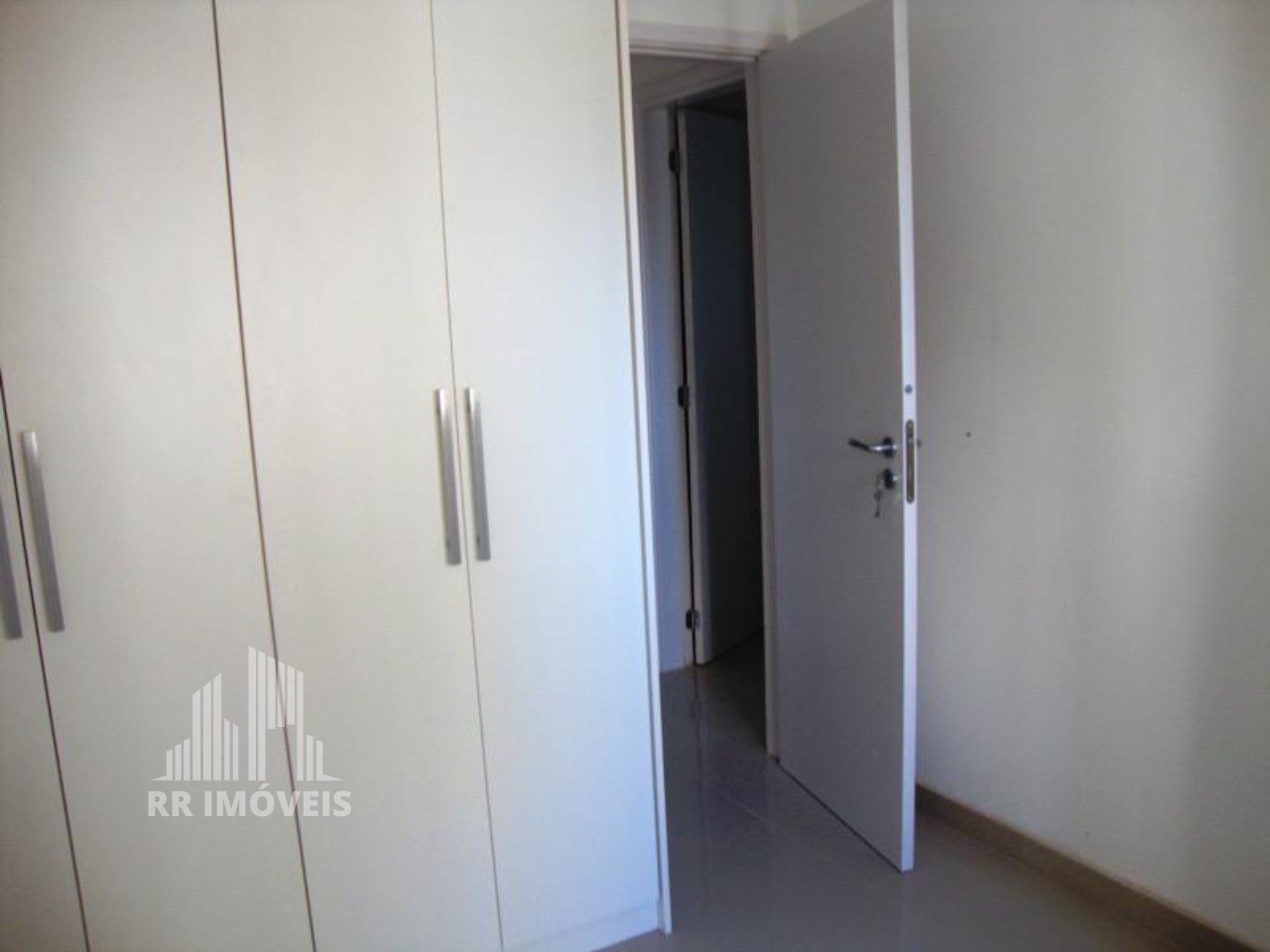 Apartamento para alugar com 2 quartos, 68m² - Foto 20