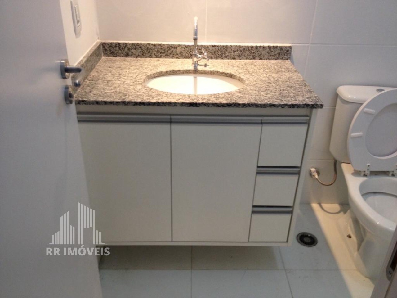 Apartamento para alugar com 2 quartos, 68m² - Foto 22