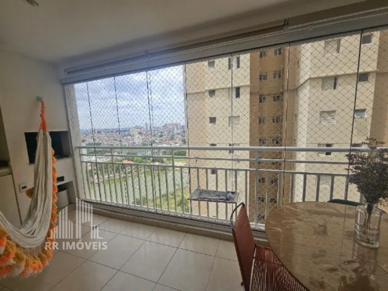 Apartamento à venda com 3 quartos, 105m² - Foto 4