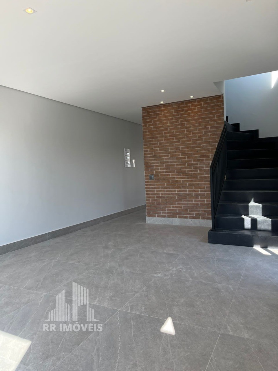 Casa à venda com 3 quartos, 135m² - Foto 3