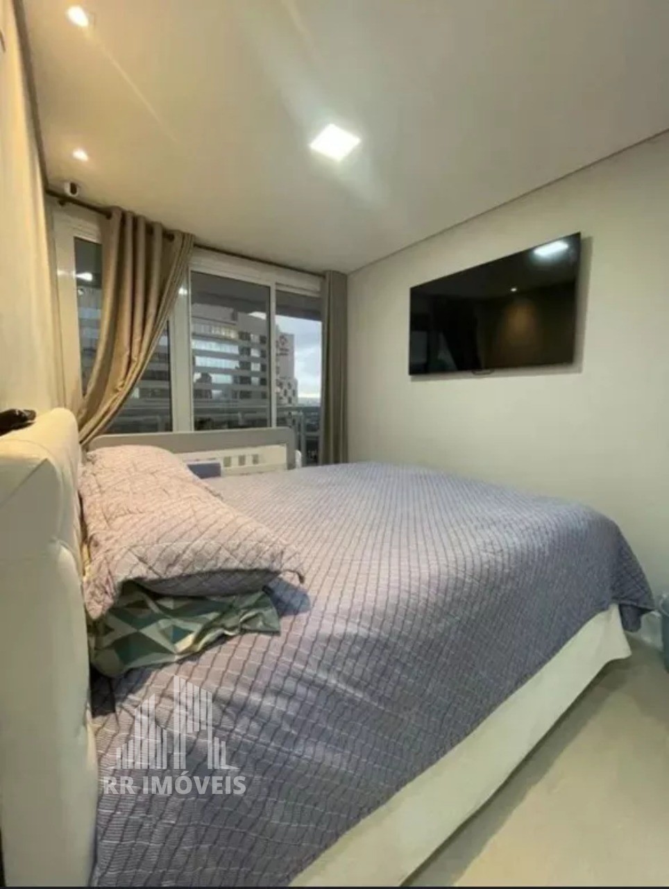 Apartamento à venda com 2 quartos, 70m² - Foto 12