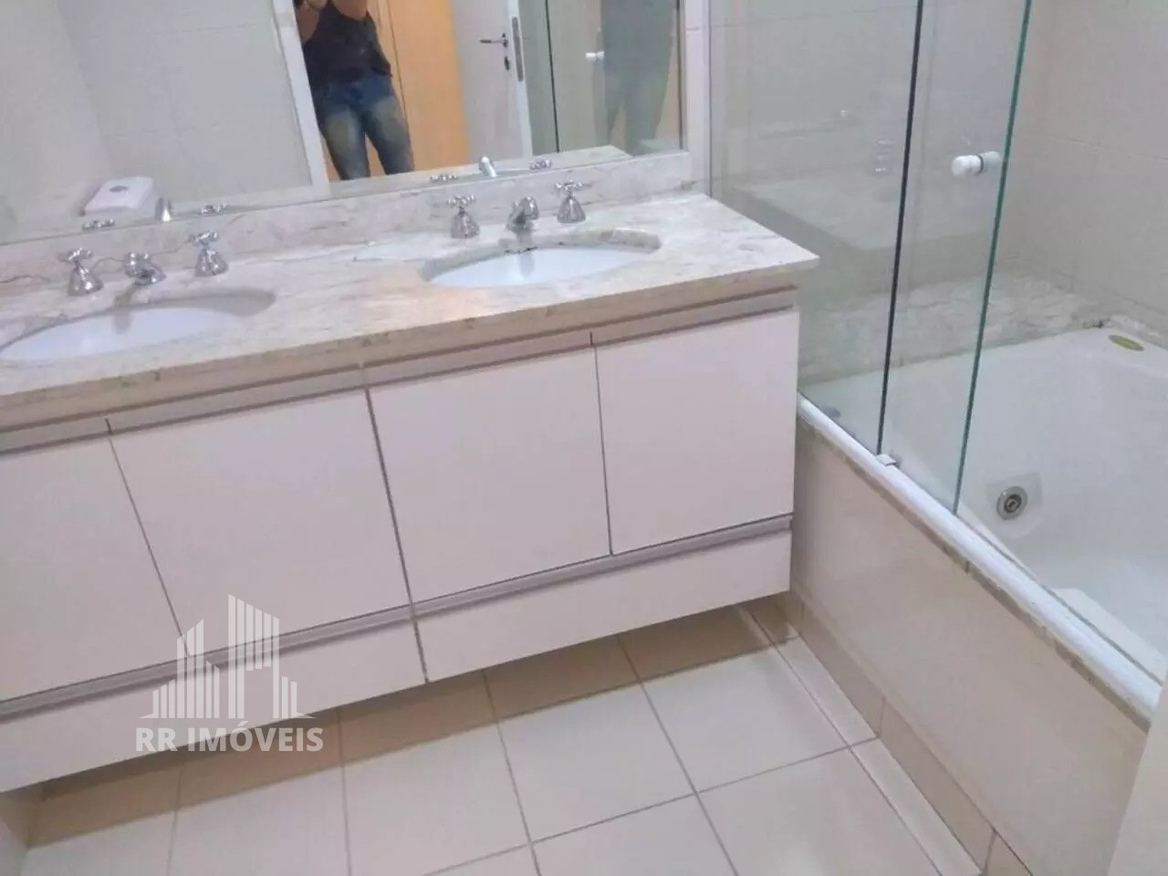 Apartamento à venda com 3 quartos, 170m² - Foto 17