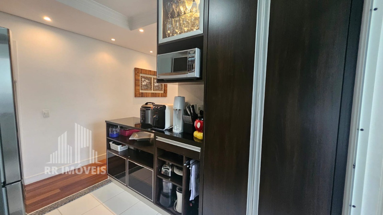 Apartamento à venda com 2 quartos, 58m² - Foto 4