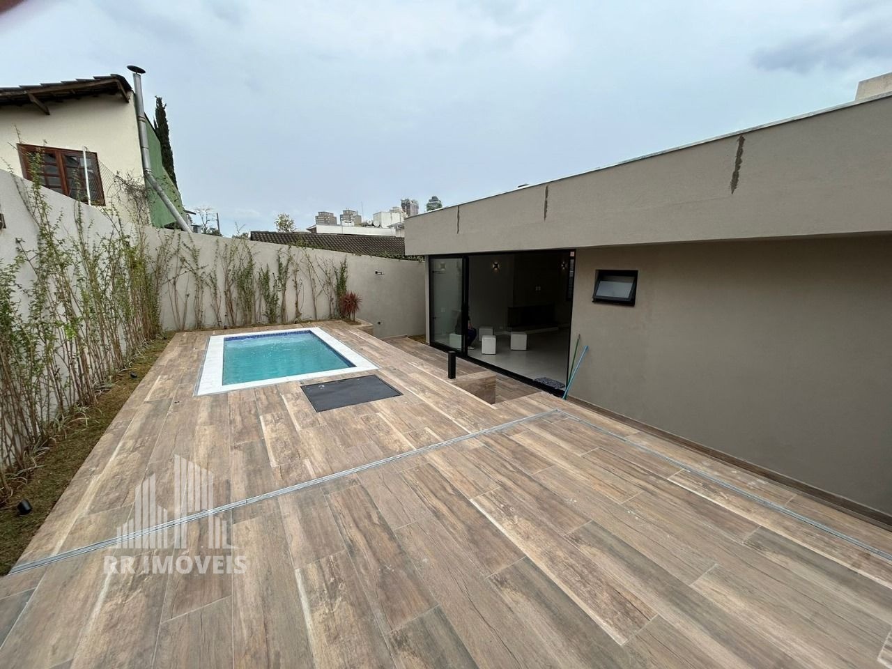 Casa à venda com 4 quartos, 360m² - Foto 7