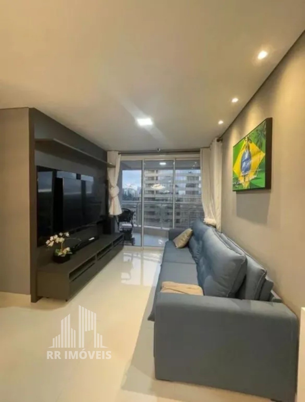 Apartamento à venda com 2 quartos, 70m² - Foto 3