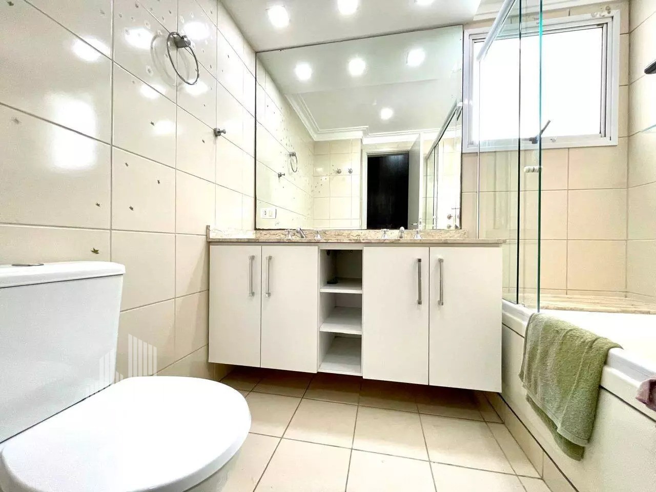 Apartamento à venda com 3 quartos, 165m² - Foto 11