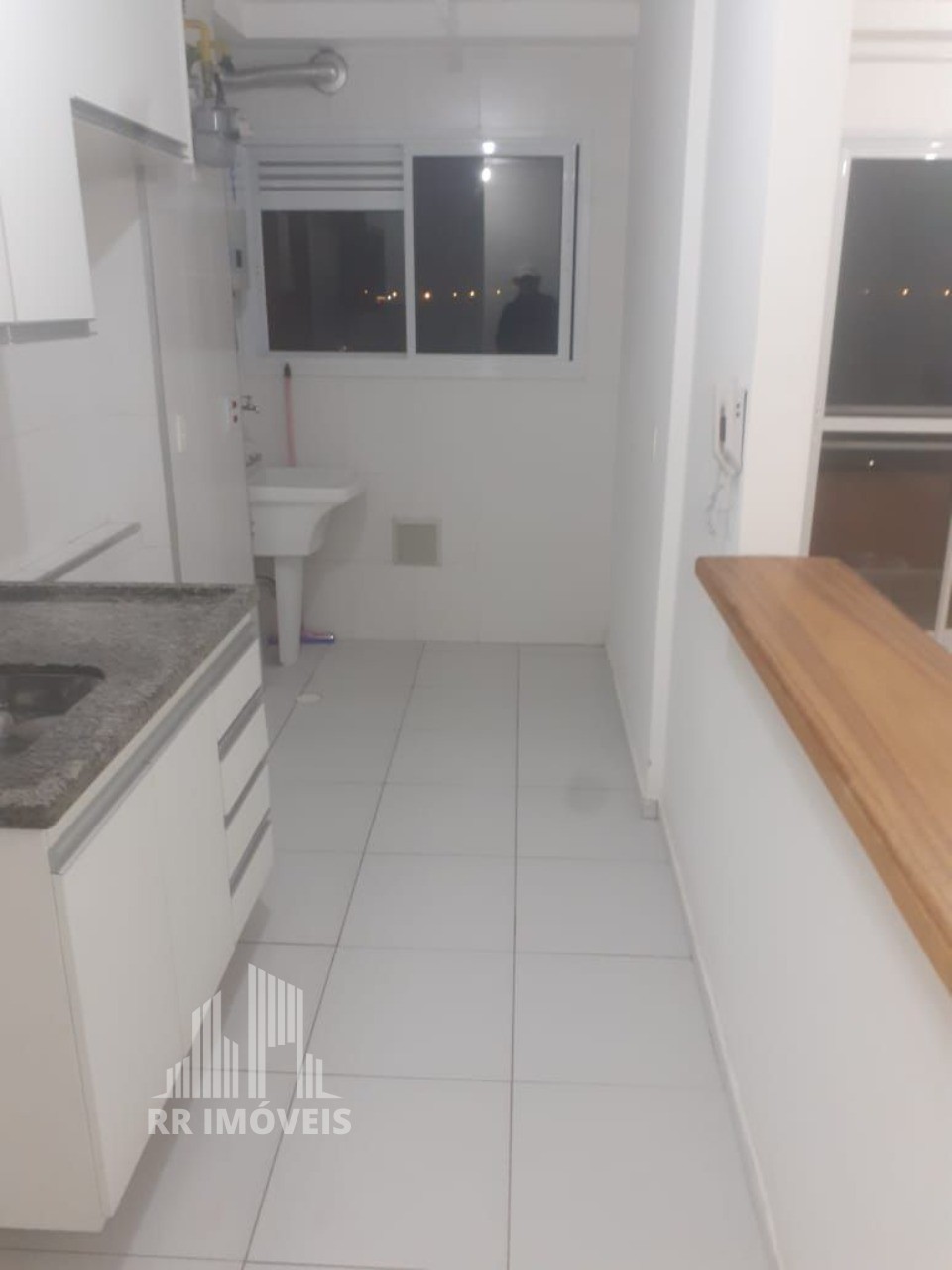 Apartamento à venda com 2 quartos, 56m² - Foto 1