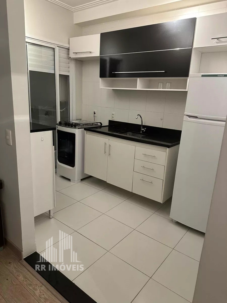 Apartamento para alugar com 1 quarto, 50m² - Foto 6