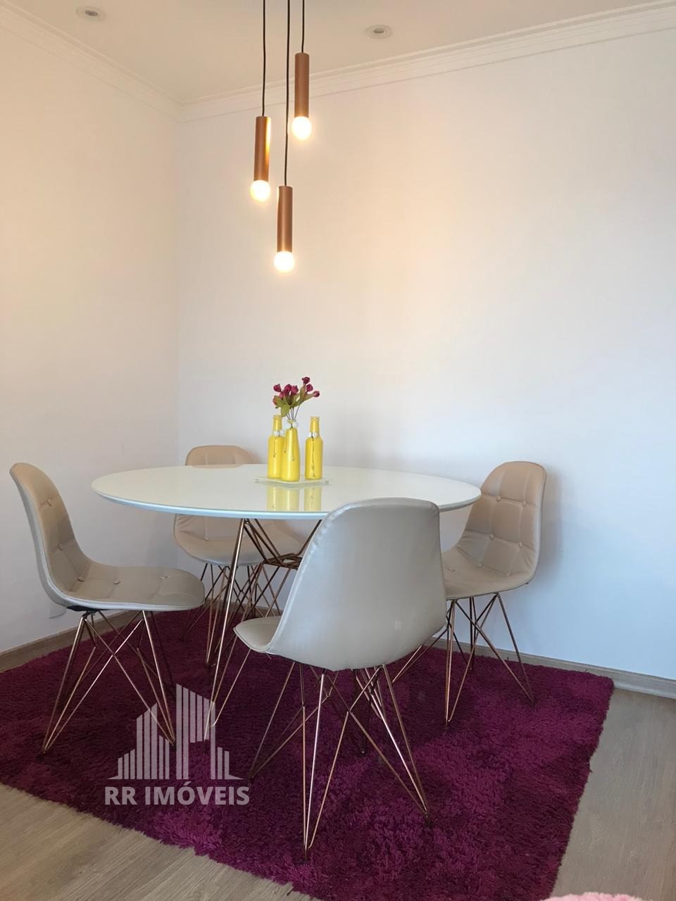 Apartamento à venda com 2 quartos, 61m² - Foto 2