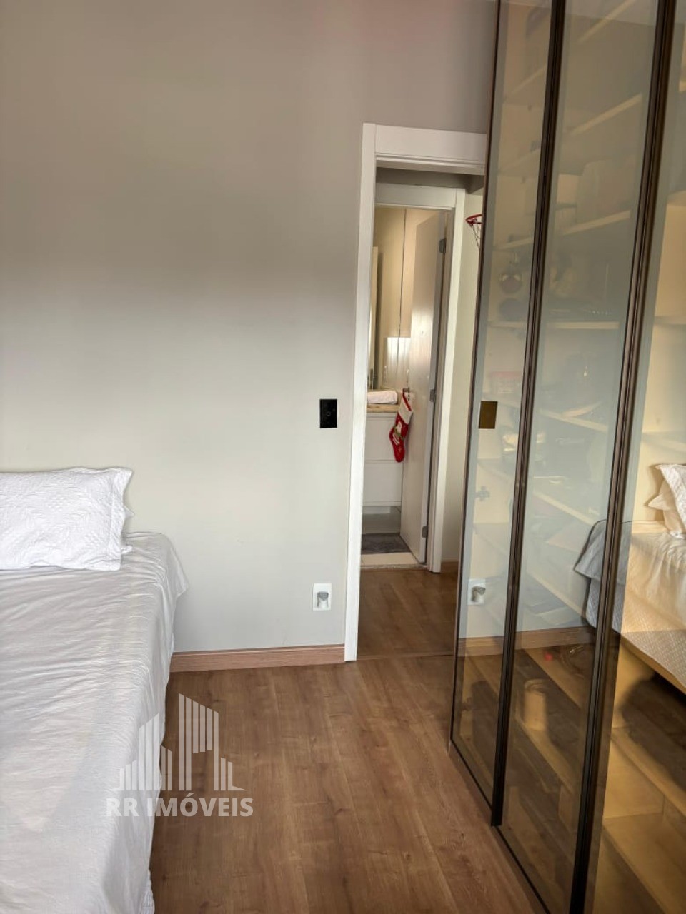 Apartamento à venda com 2 quartos, 60m² - Foto 13