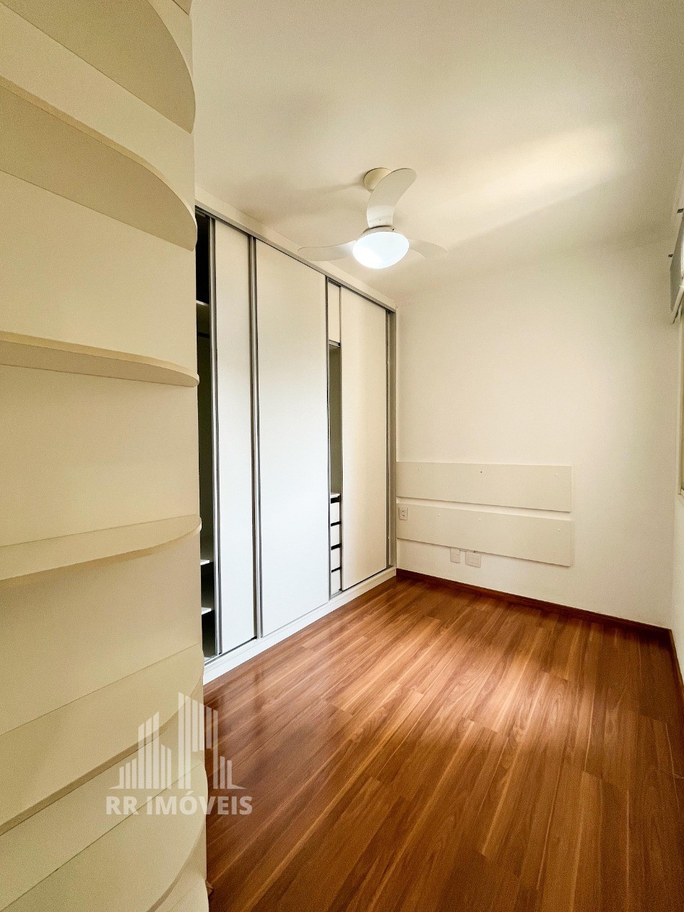 Apartamento à venda com 3 quartos, 110m² - Foto 10