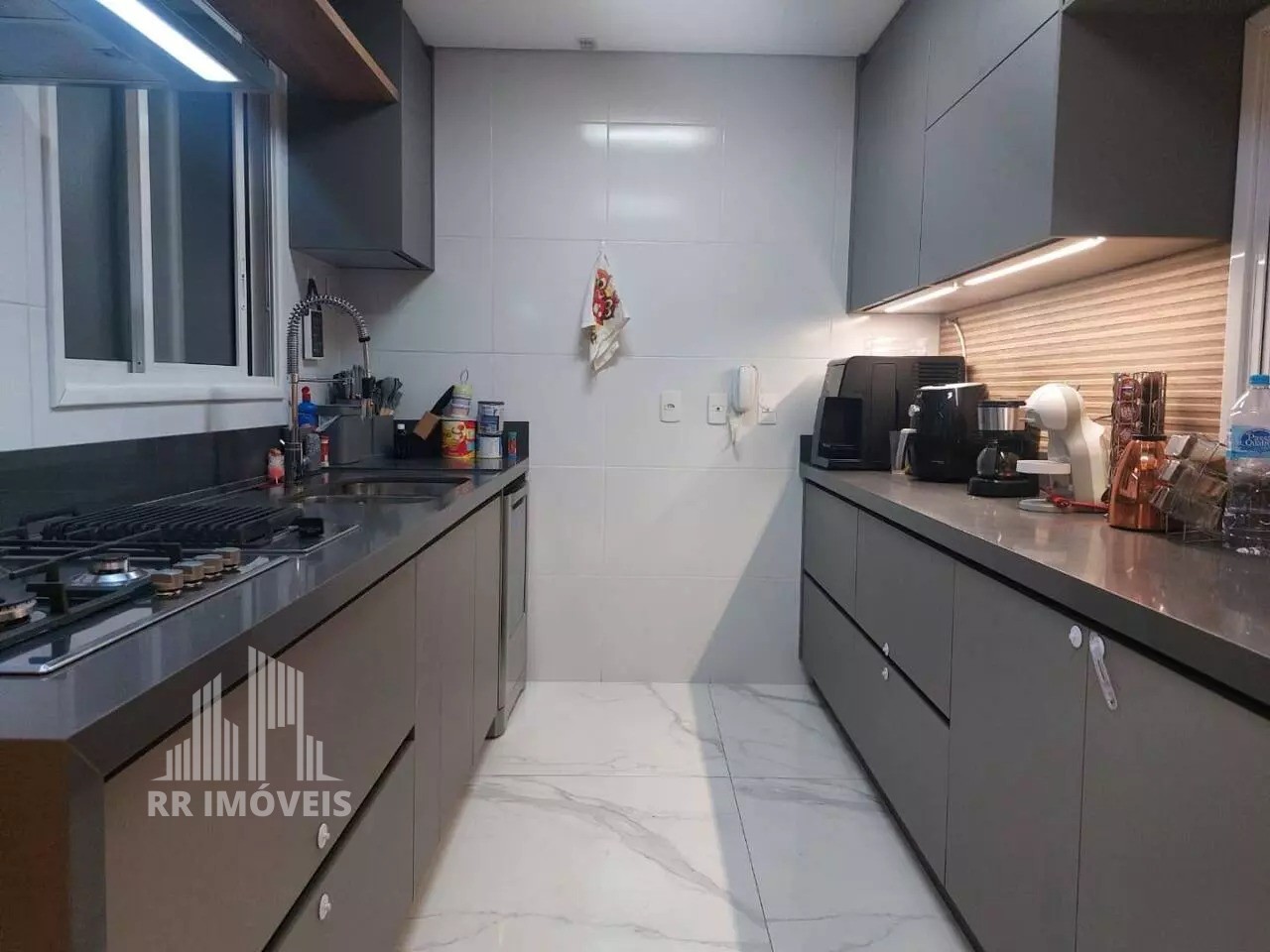 Apartamento à venda com 3 quartos, 123m² - Foto 6