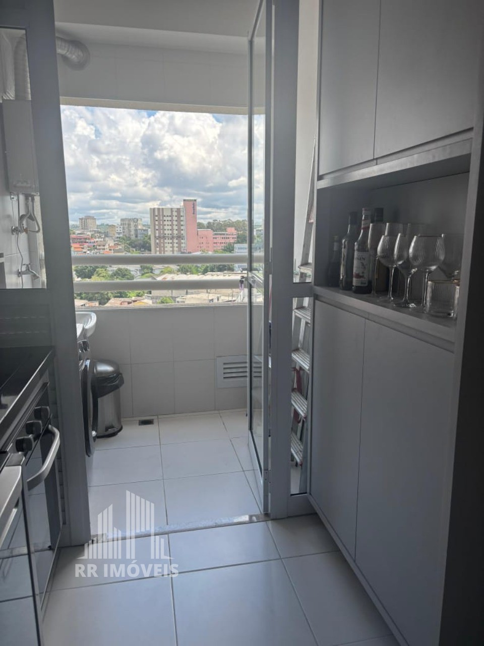 Apartamento à venda com 2 quartos, 60m² - Foto 5