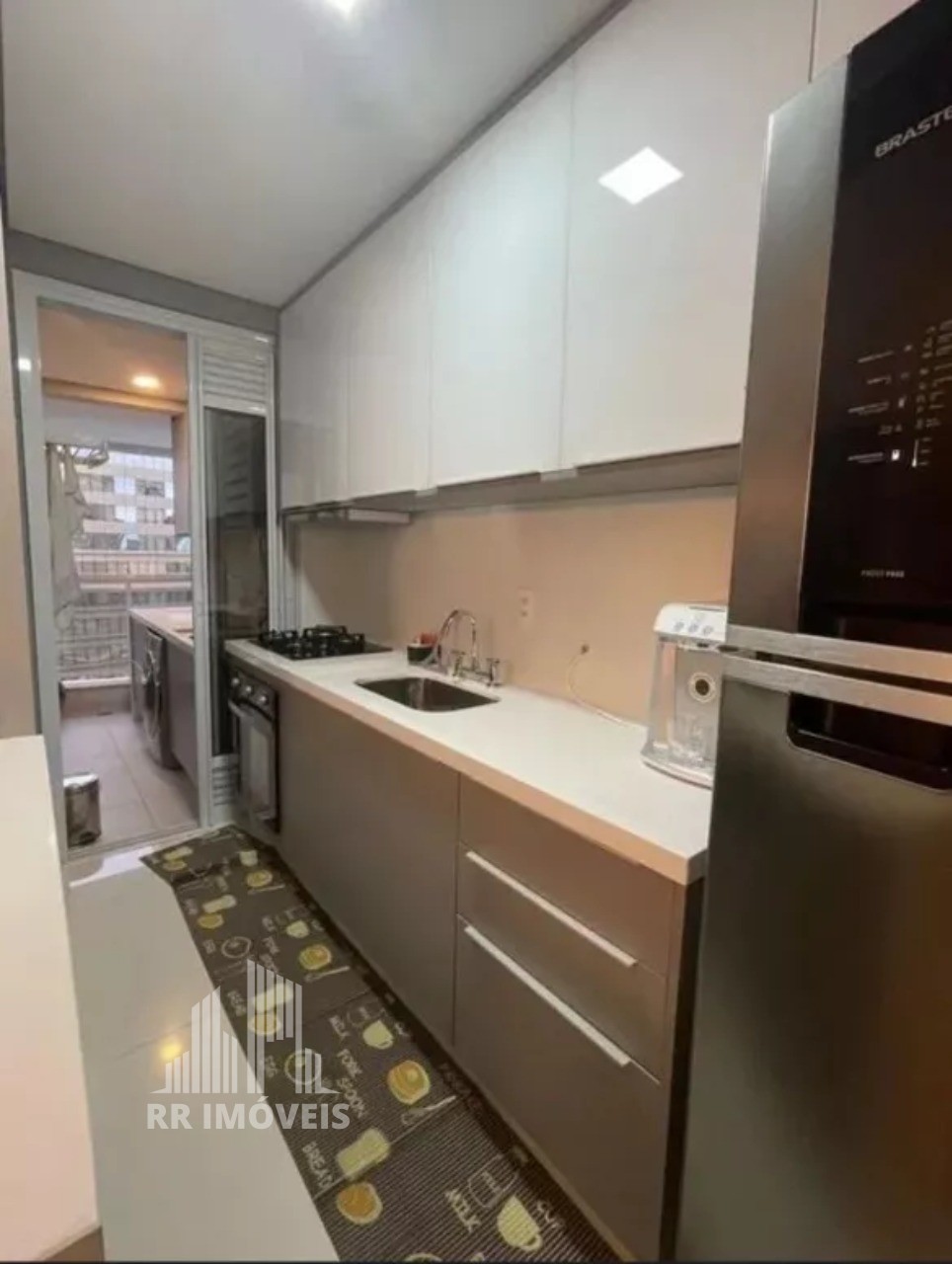 Apartamento à venda com 2 quartos, 70m² - Foto 7