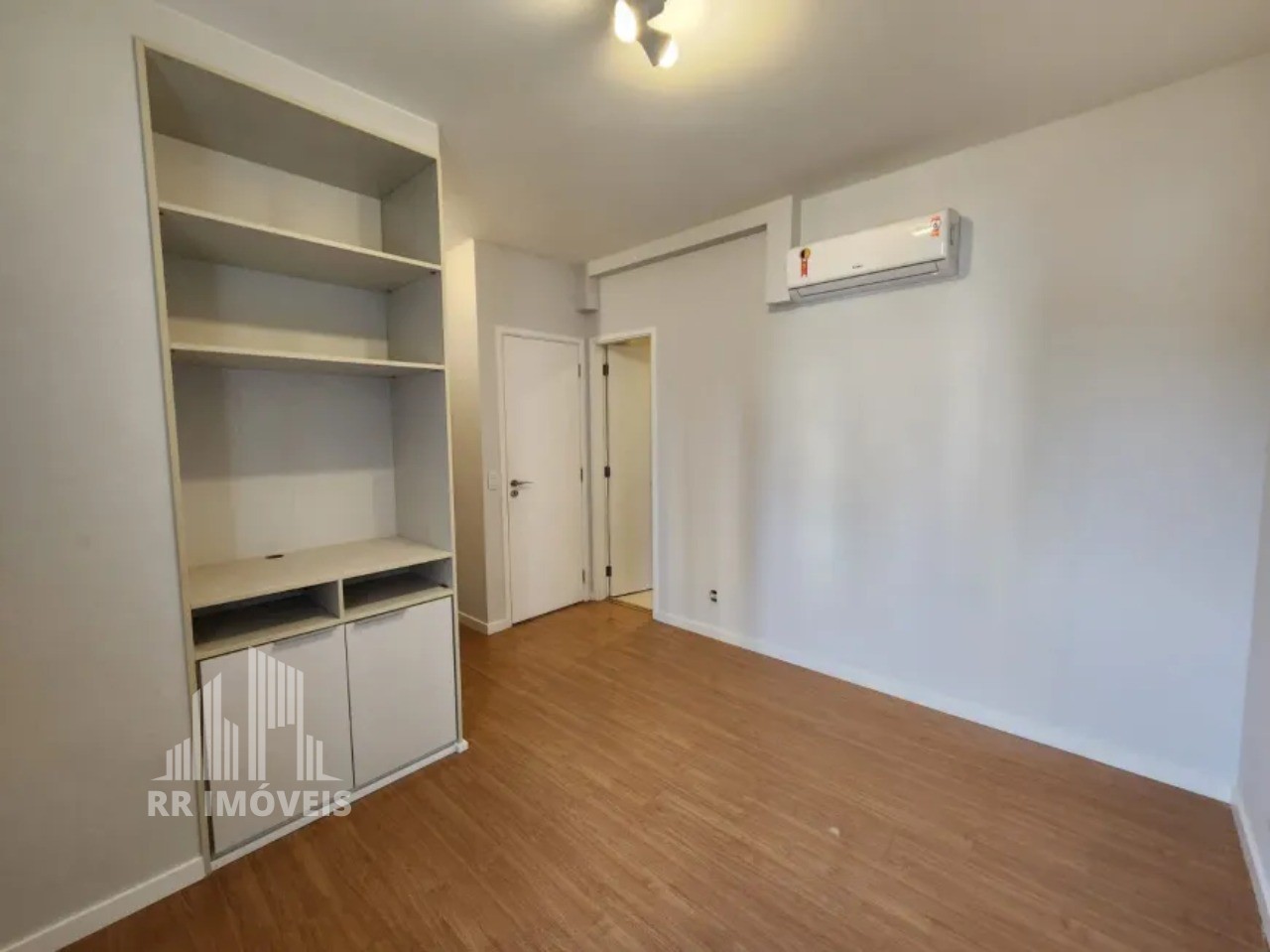 Apartamento à venda com 3 quartos, 107m² - Foto 11