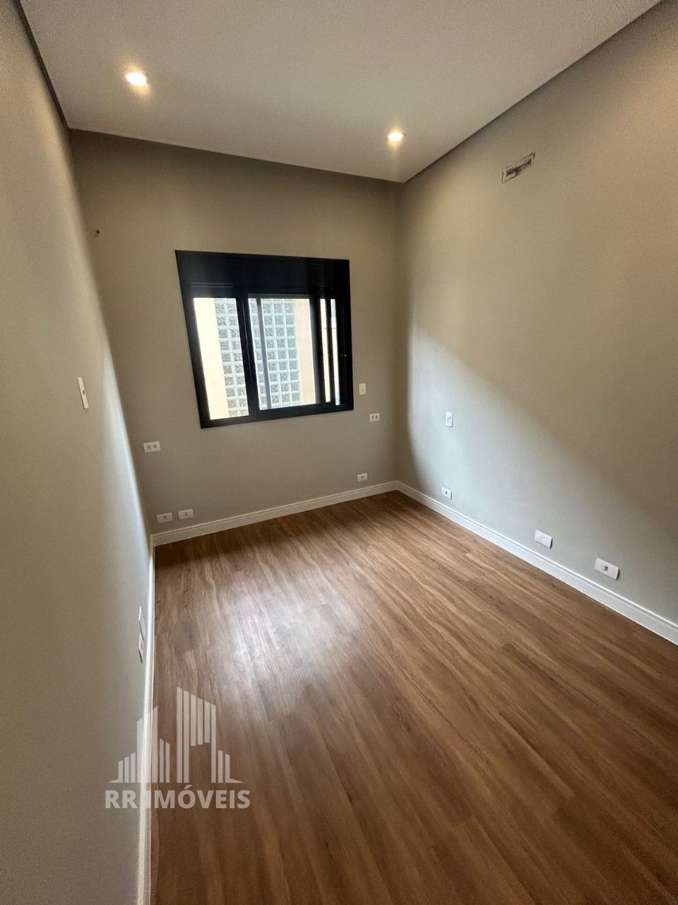 Casa à venda com 4 quartos, 360m² - Foto 14