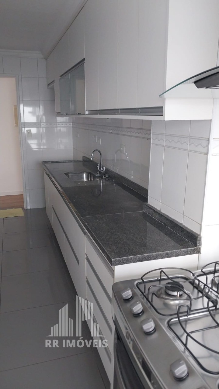 Apartamento à venda com 3 quartos, 92m² - Foto 2