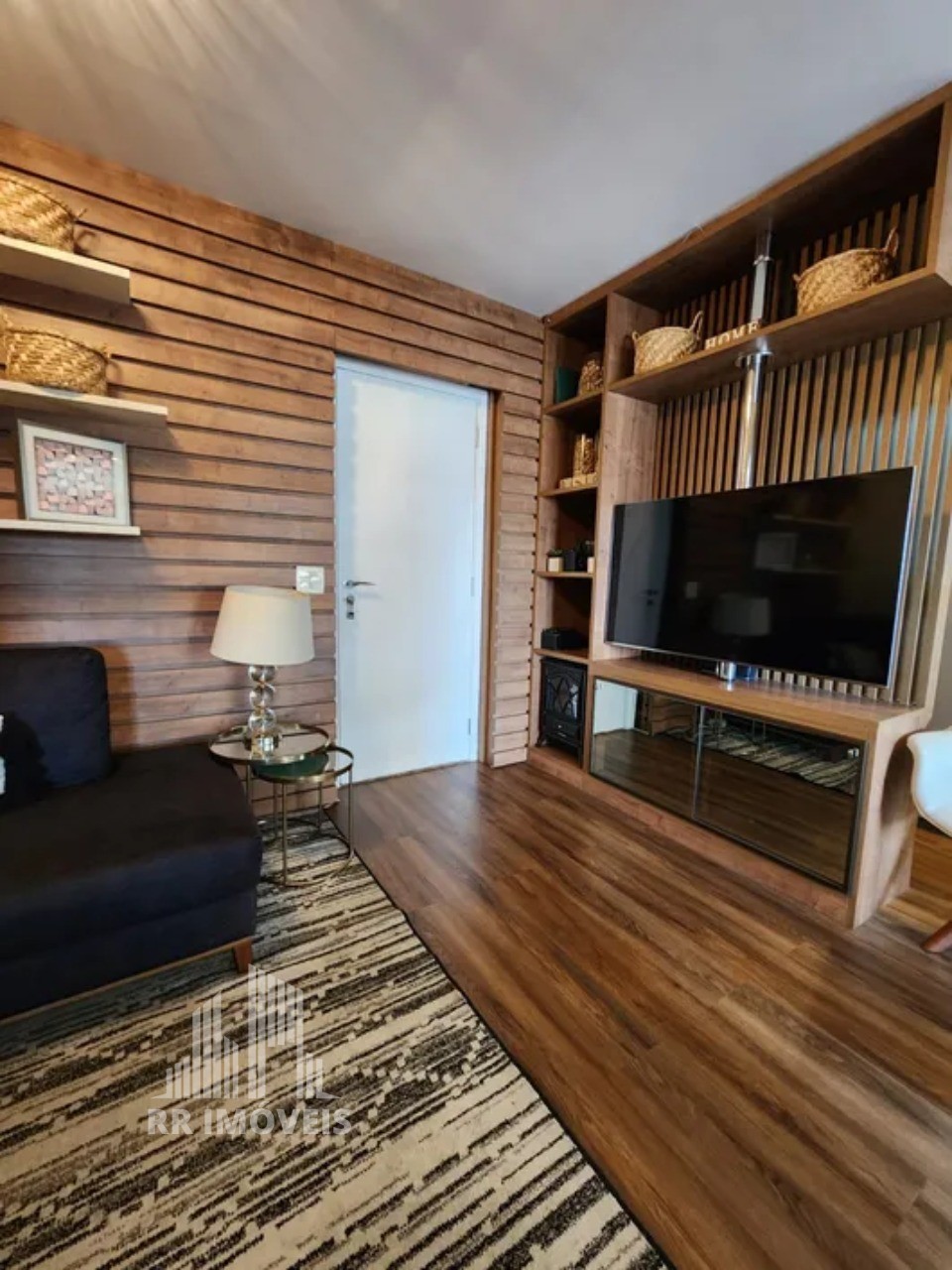 Apartamento à venda com 2 quartos, 107m² - Foto 2