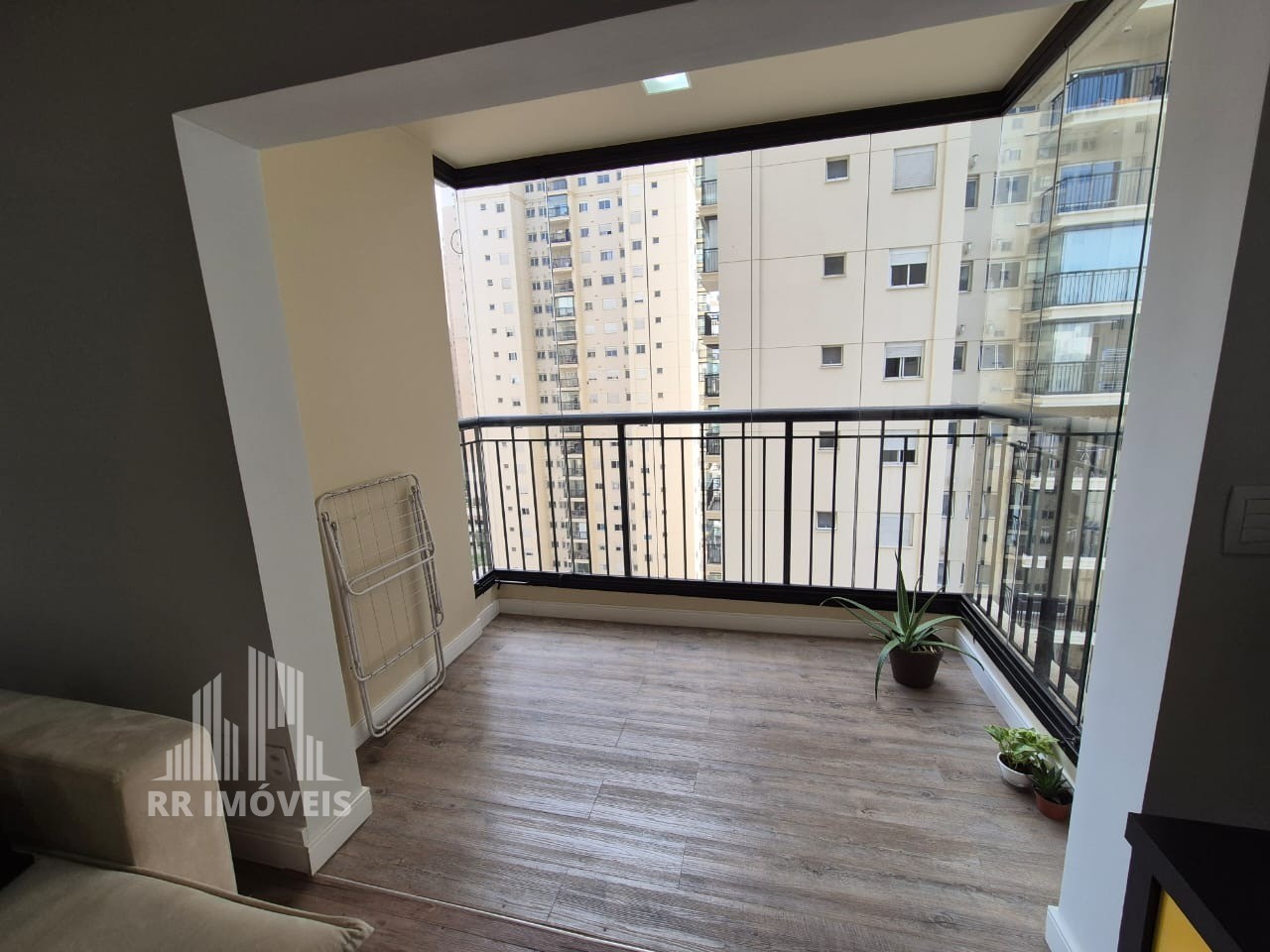 Apartamento à venda com 2 quartos, 68m² - Foto 10