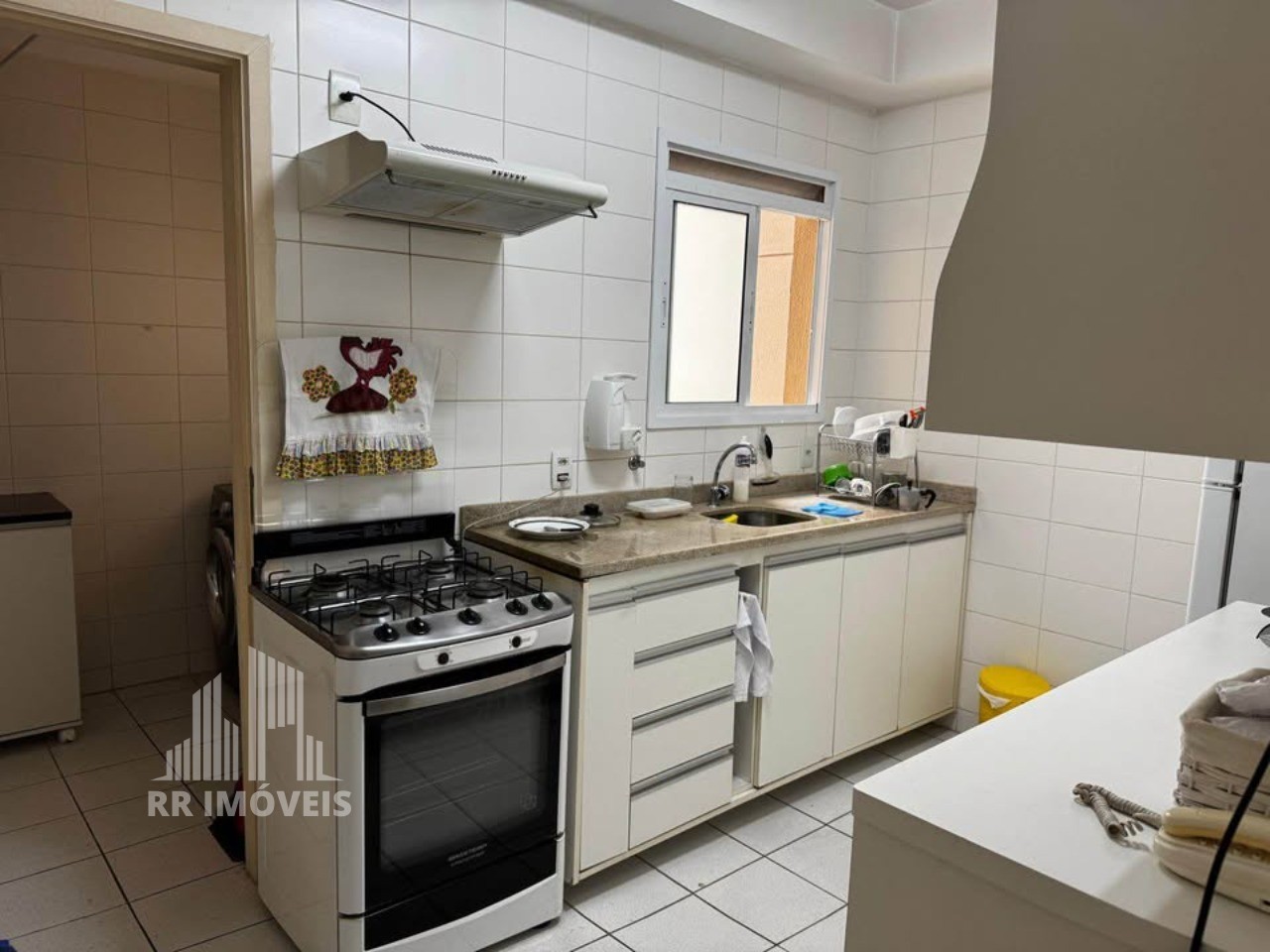 Apartamento à venda com 3 quartos, 85m² - Foto 9