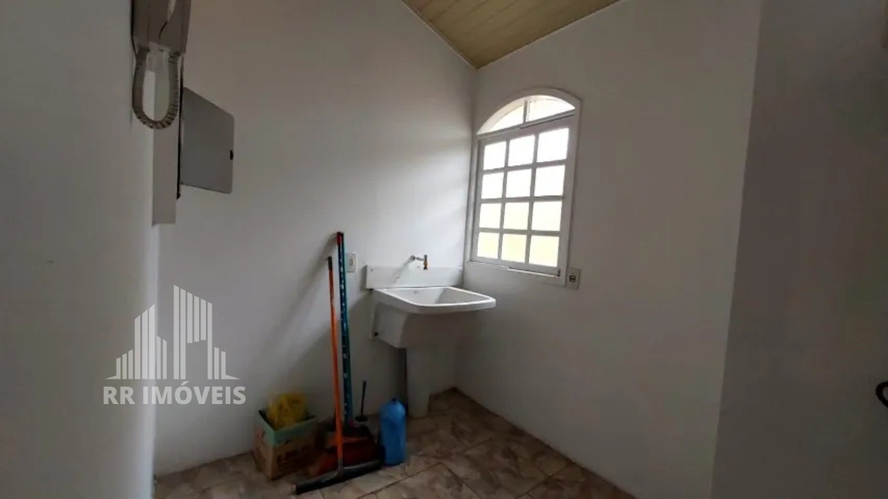 Casa à venda com 3 quartos, 230m² - Foto 17