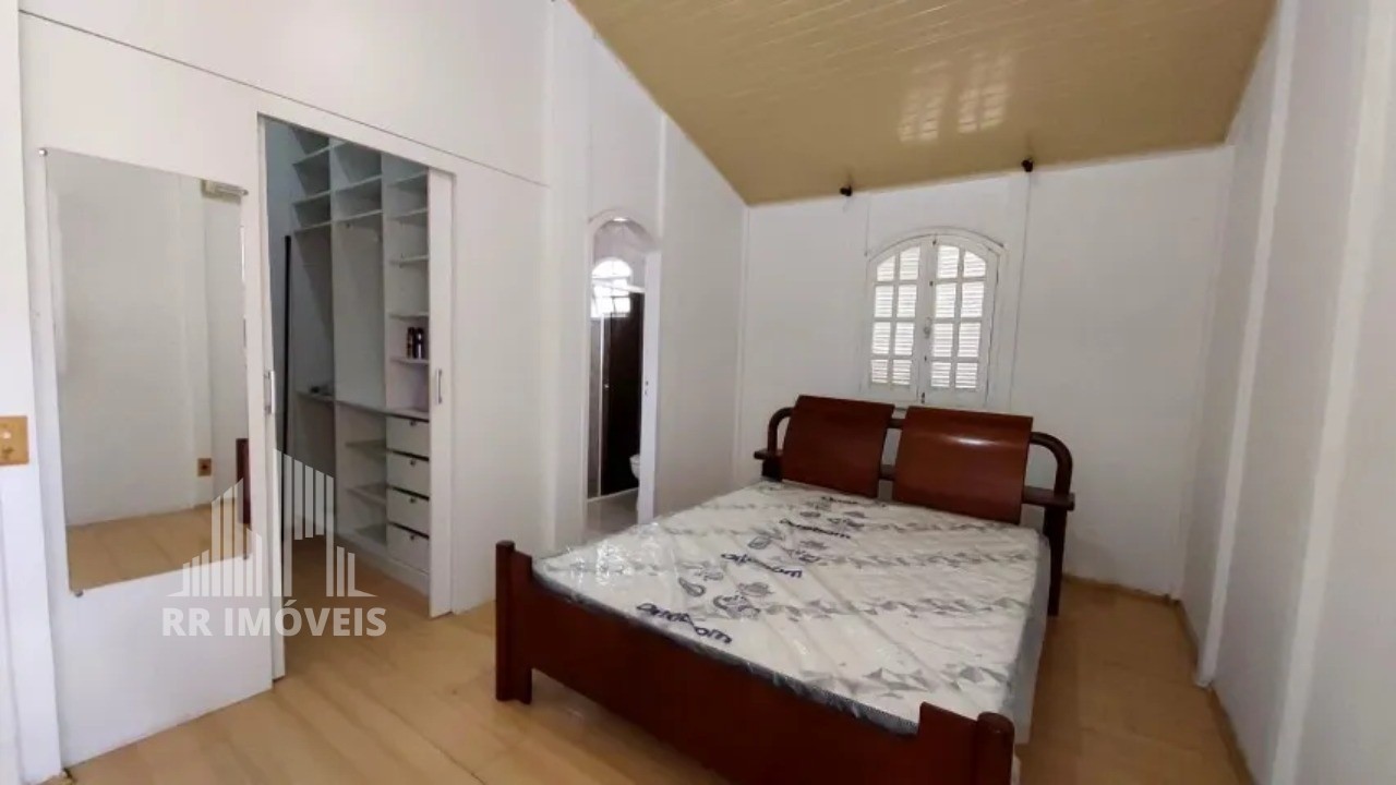 Casa à venda com 3 quartos, 230m² - Foto 10