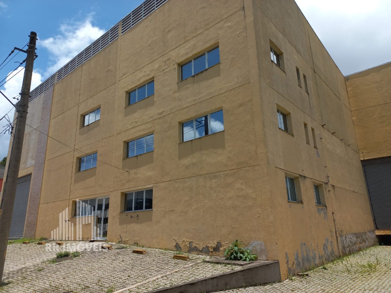 Depósito-Galpão-Armazém para alugar, 1000m² - Foto 2