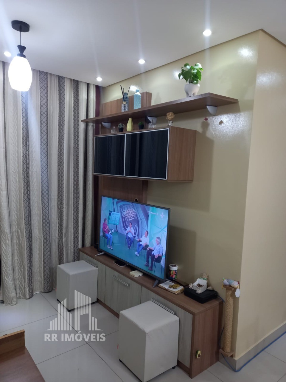 Apartamento à venda com 3 quartos, 68m² - Foto 2