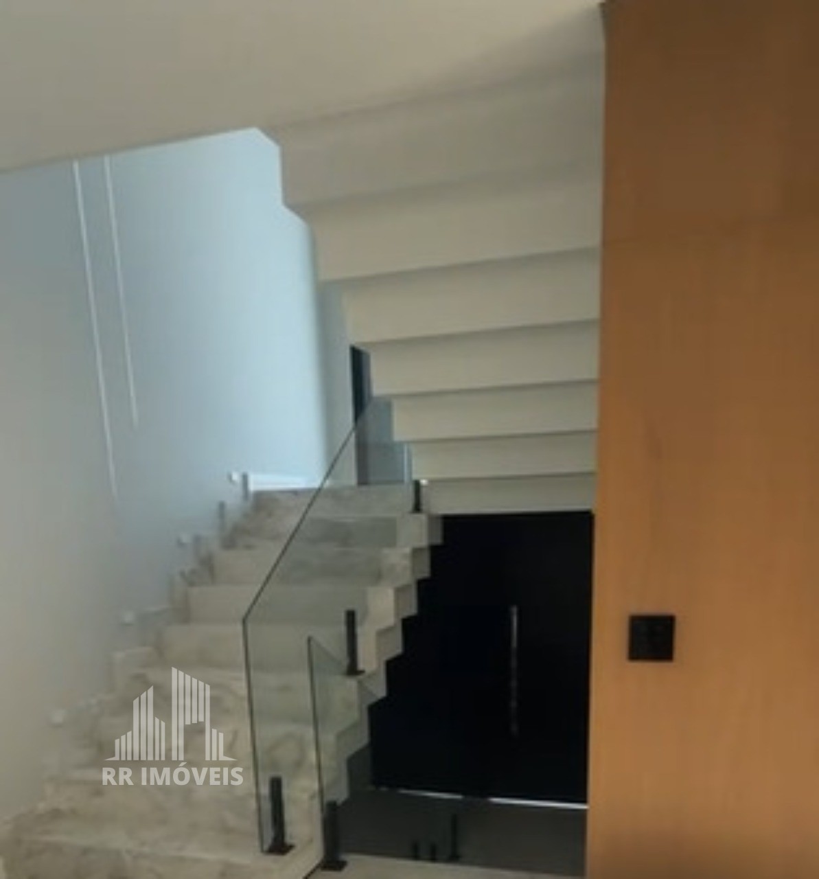 Casa à venda com 3 quartos, 335m² - Foto 16