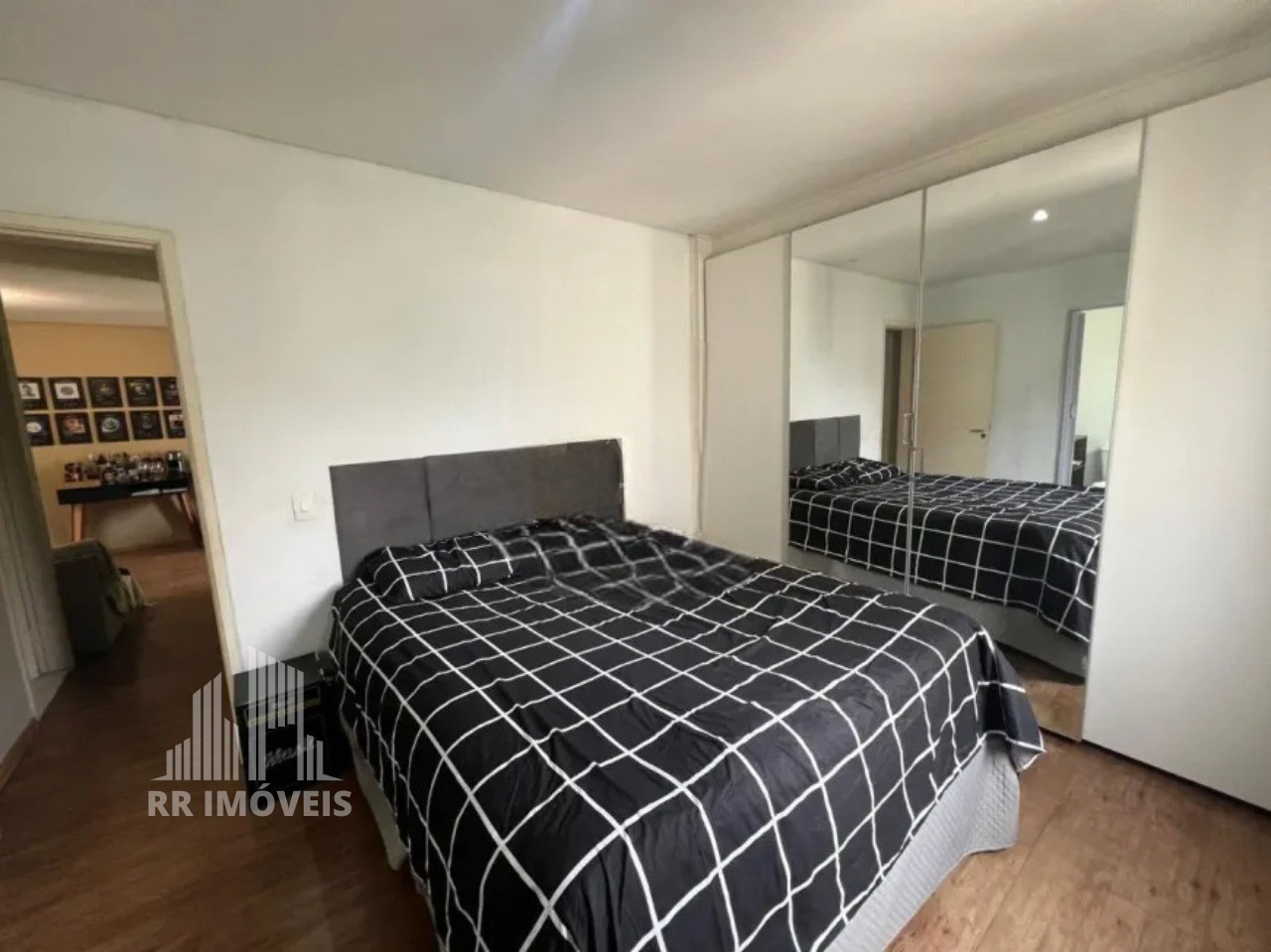 Apartamento à venda com 2 quartos, 61m² - Foto 11