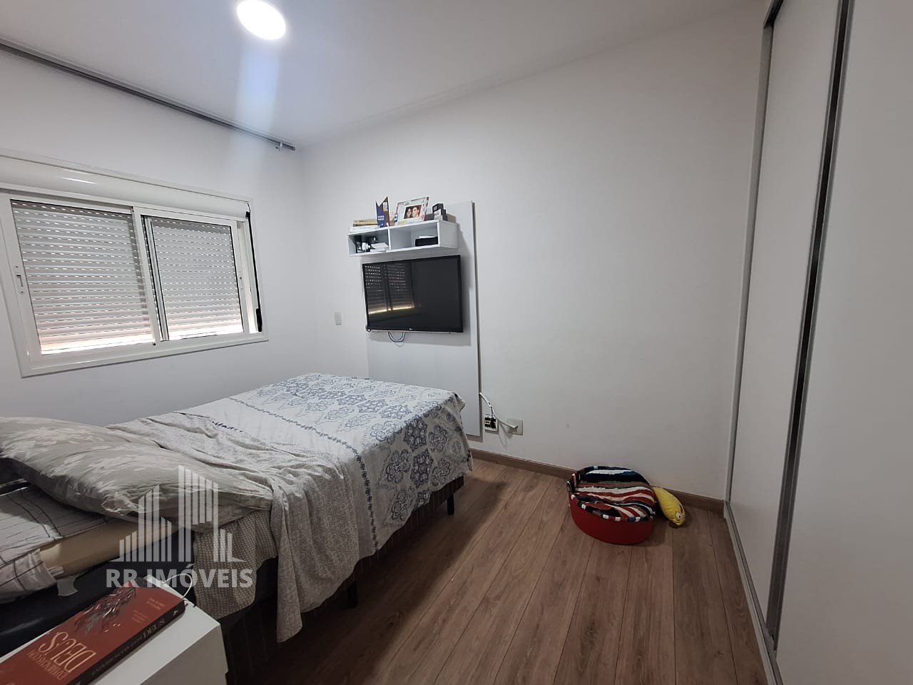 Apartamento à venda com 2 quartos, 76m² - Foto 9