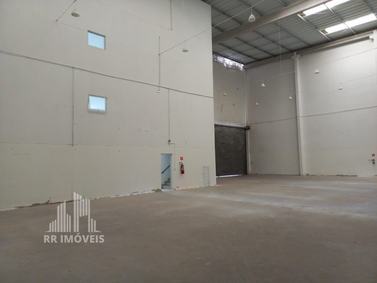 Depósito-Galpão-Armazém para alugar, 1000m² - Foto 9